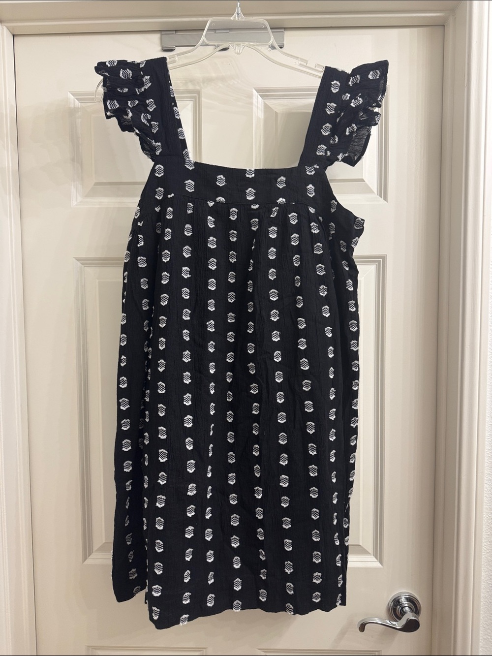NWT Loft Black/White Flutter Sleeve with side Pockets 100% cotton Dress Medium